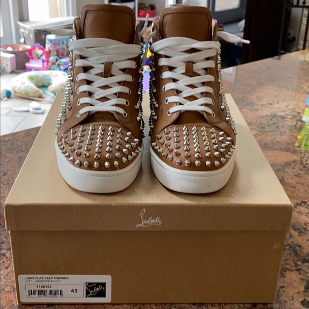 Men’s louboutin Louis Flat Calf P/Spikes sz43